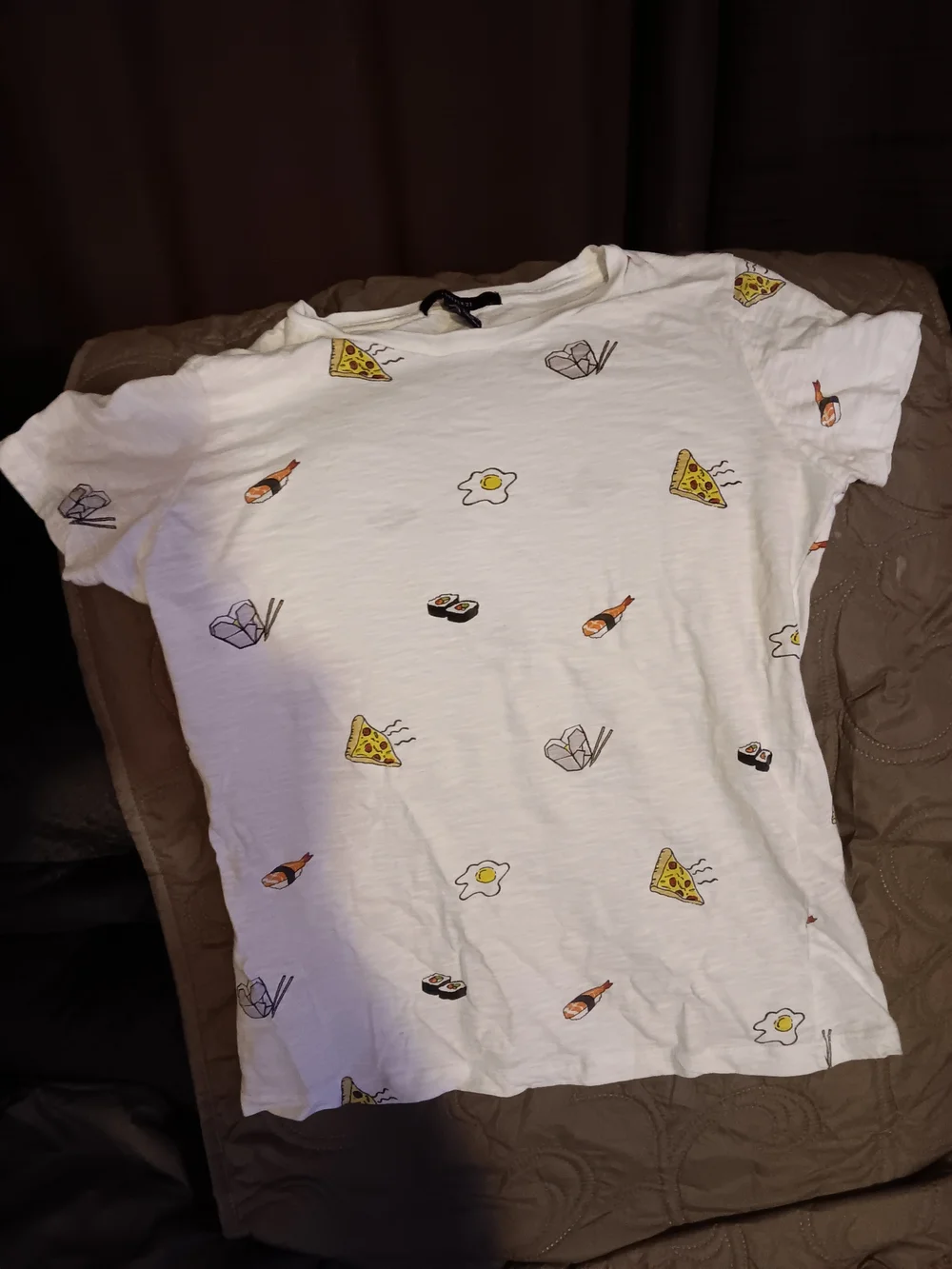 Forever 21 White Short-Sleeve Food Print tshirt 👕